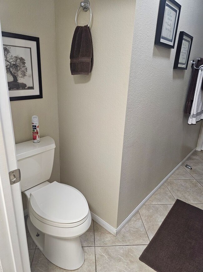 Building Photo - Fully Furnished Summer Rental