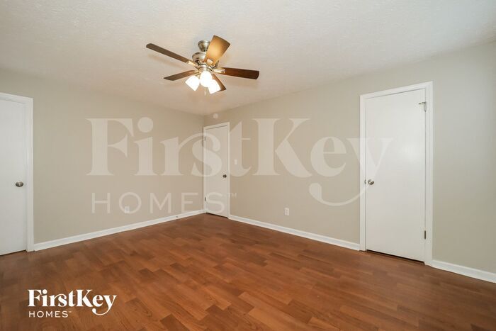 Building Photo - 3980 Willow Ridge Rd