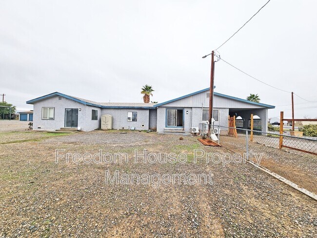 Building Photo - 2220 W Bell Vista Ave