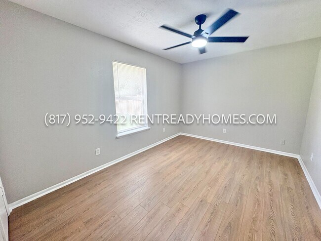 Building Photo - 2524 Pinon Ct