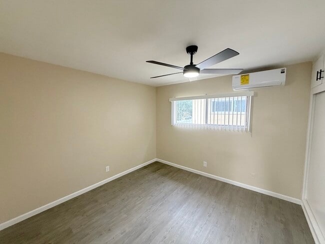 Building Photo - 414 N San Gabriel Ave