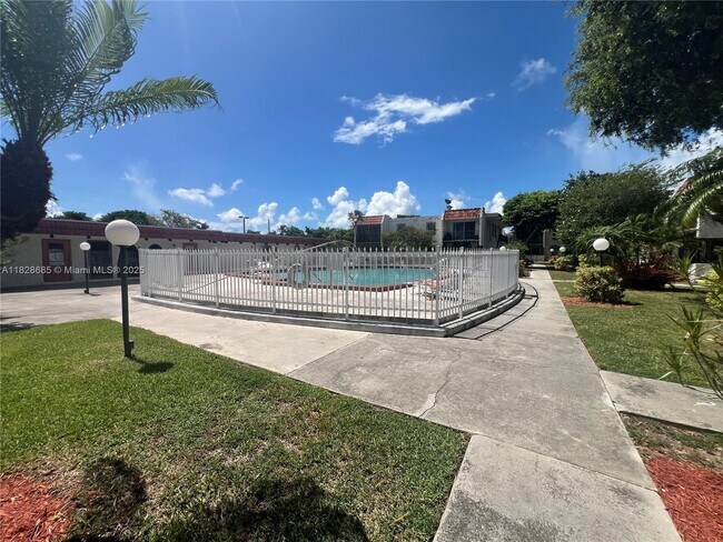 Building Photo - 8701 SW 141st St