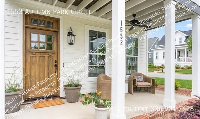 Building Photo - 1553 Autumn Park Cir