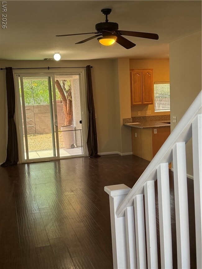 Building Photo - 10580 Calico Pines Ave