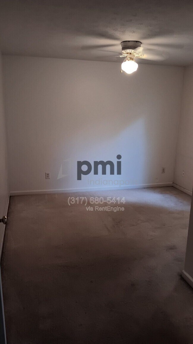 Building Photo - 3465 S Oaklawn Cir