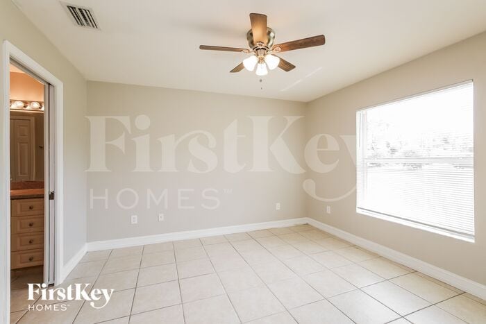 Building Photo - 2803 Owen Ave S