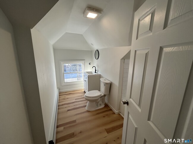 Building Photo - 95 Cedar St