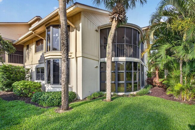 Building Photo - 17137 Waterbend Dr