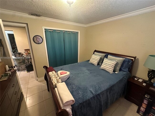 Building Photo - 7400 W 17th Ave