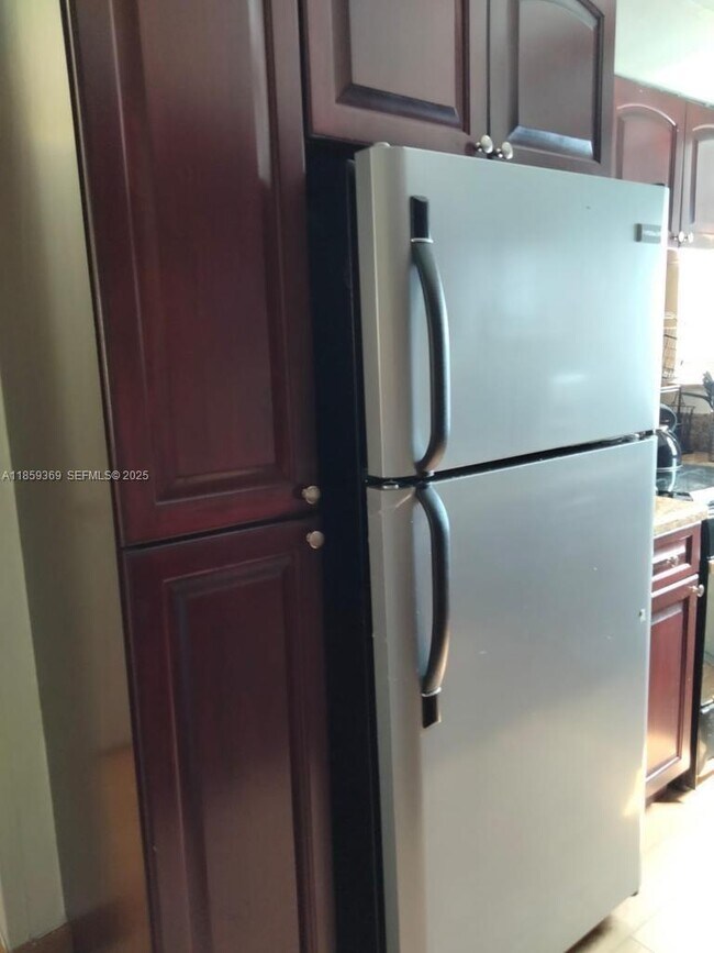 Building Photo - 4015 Indian Creek Dr