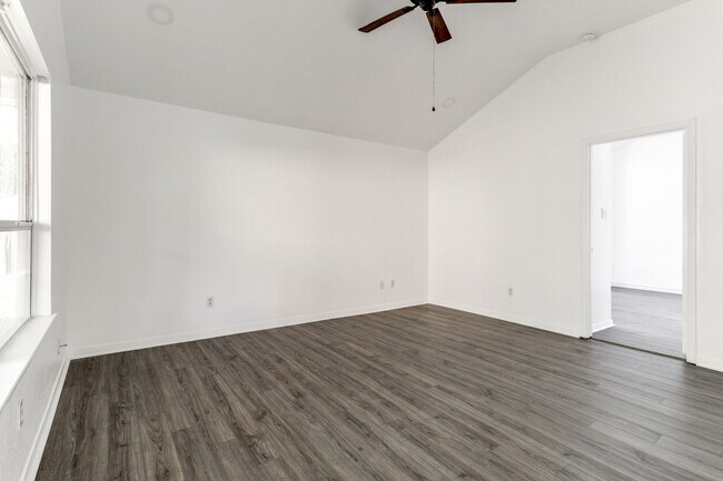 Master Bedroom - 18326 Autumn Trails Ln