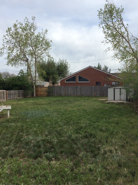 Building Photo - 7421 Oneida St