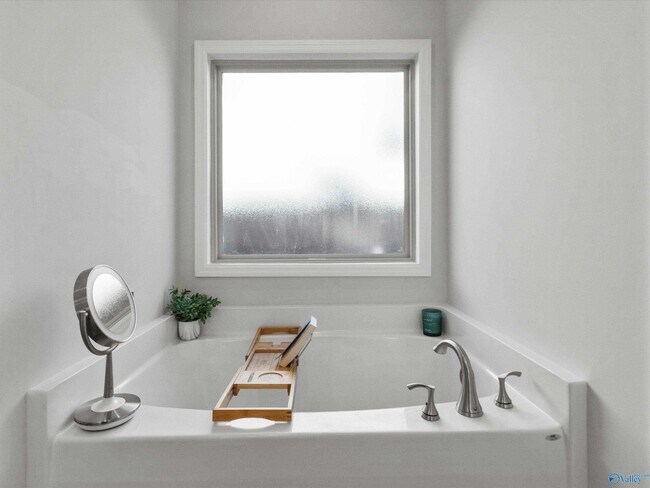 Building Photo - 209 Allegro Cir