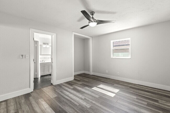 Building Photo - Home For Rent in Fortuna Park WITH A POOL!