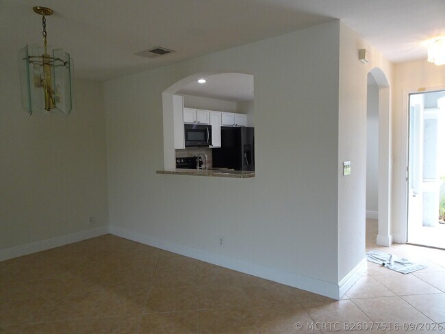 Building Photo - 8002 Big Pine Way