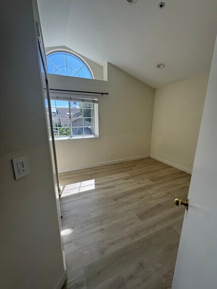 Building Photo - 32256 Ashley Way
