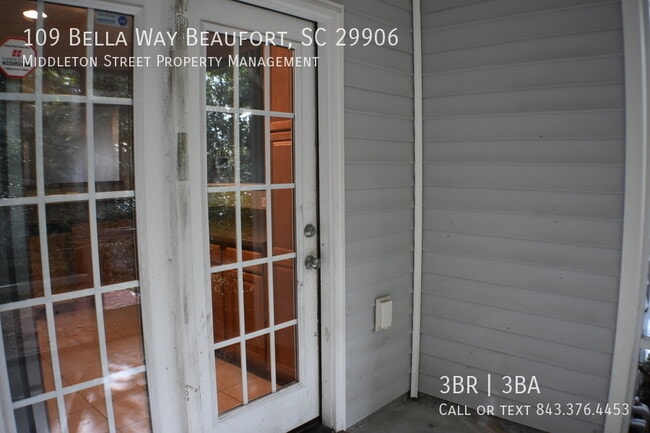 Building Photo - 109 Bella Way