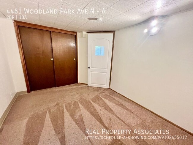 Building Photo - 4461 Woodland Park Ave N