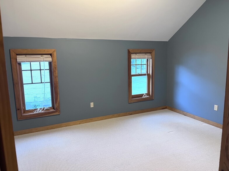 Bedroom 2 - 4312 Main St