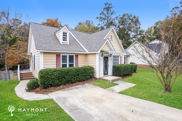 Primary Photo - 315 Gales River Rd