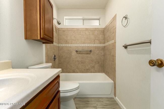 Building Photo - 11014 W Cheryl Dr