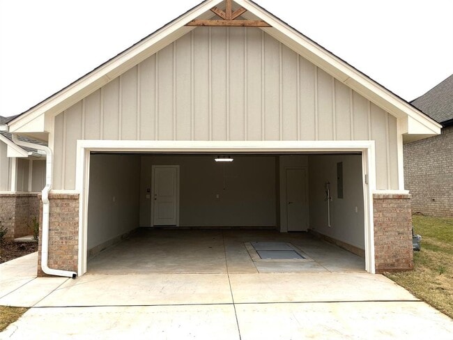 Building Photo - 19017 Tarver Wy