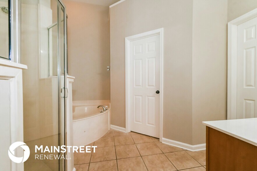 Building Photo - 10092 Mill Hill Ave