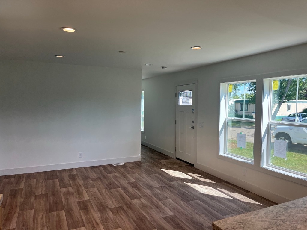 Building Photo - 800 Woodland Trl