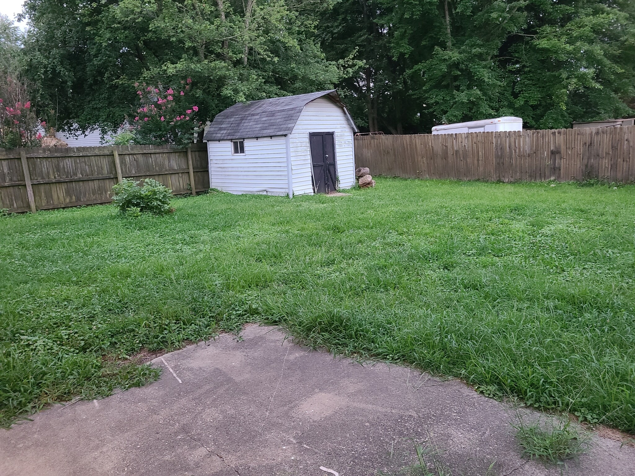 Building Photo - 6604 Birchline Blvd