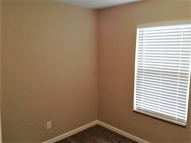 Building Photo - 755 Elm Tree Drive