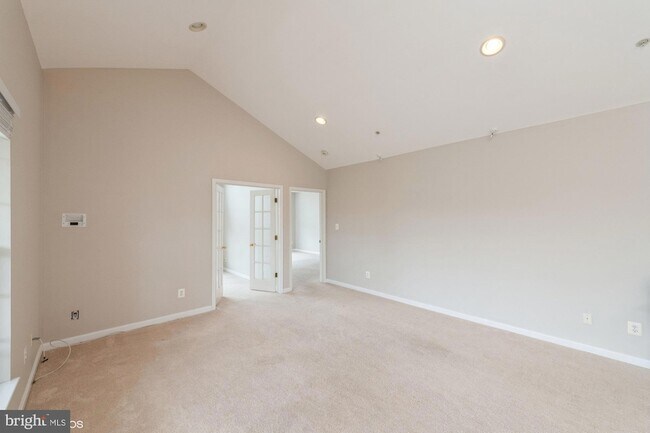 Building Photo - 25340 Lake Mist Square