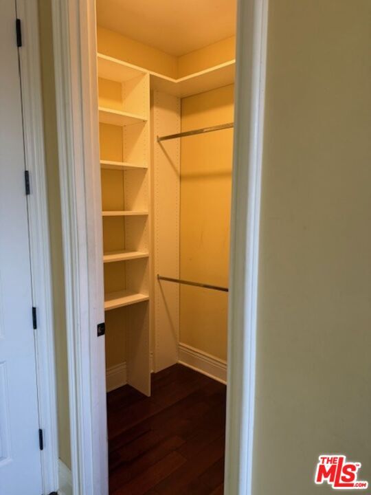 Building Photo - 1126 Yale St