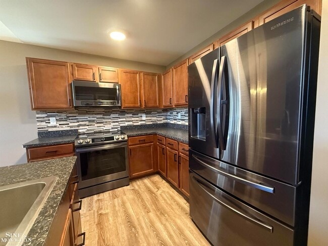 Building Photo - 27017 Carrington Pl