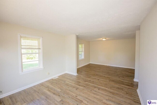 Building Photo - 3640 Flaherty Rd