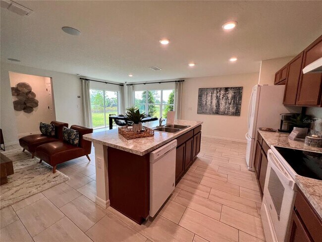 Building Photo - 11880 Little River Way