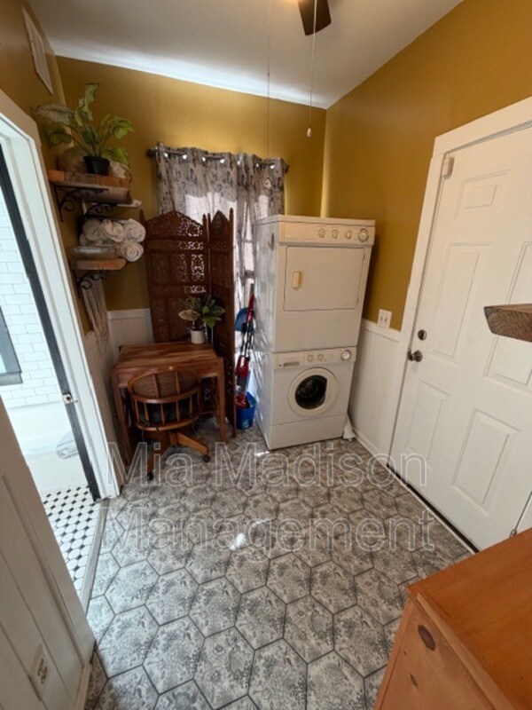 Building Photo - 547 E Macon St