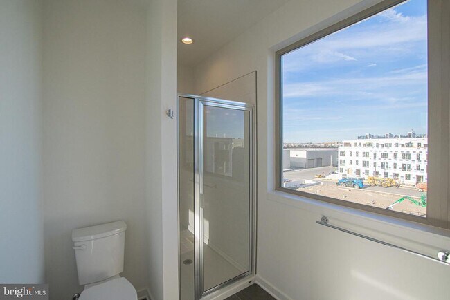 Building Photo - 3013 Evergreen Walk
