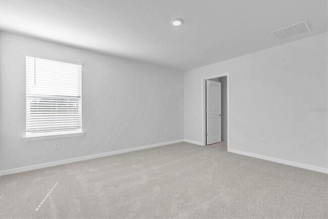 Building Photo - 17594 Pleasantview Blvd