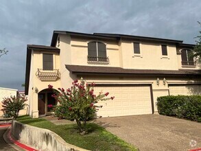 Building Photo - 510 Shiloh Dr