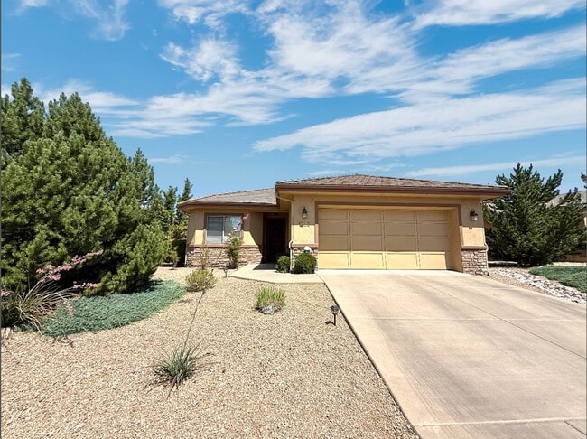 Building Photo - Beautiful home in Prescott Lakes