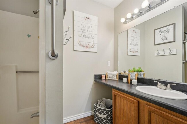 Building Photo - 1624 Aquarena Springs Dr