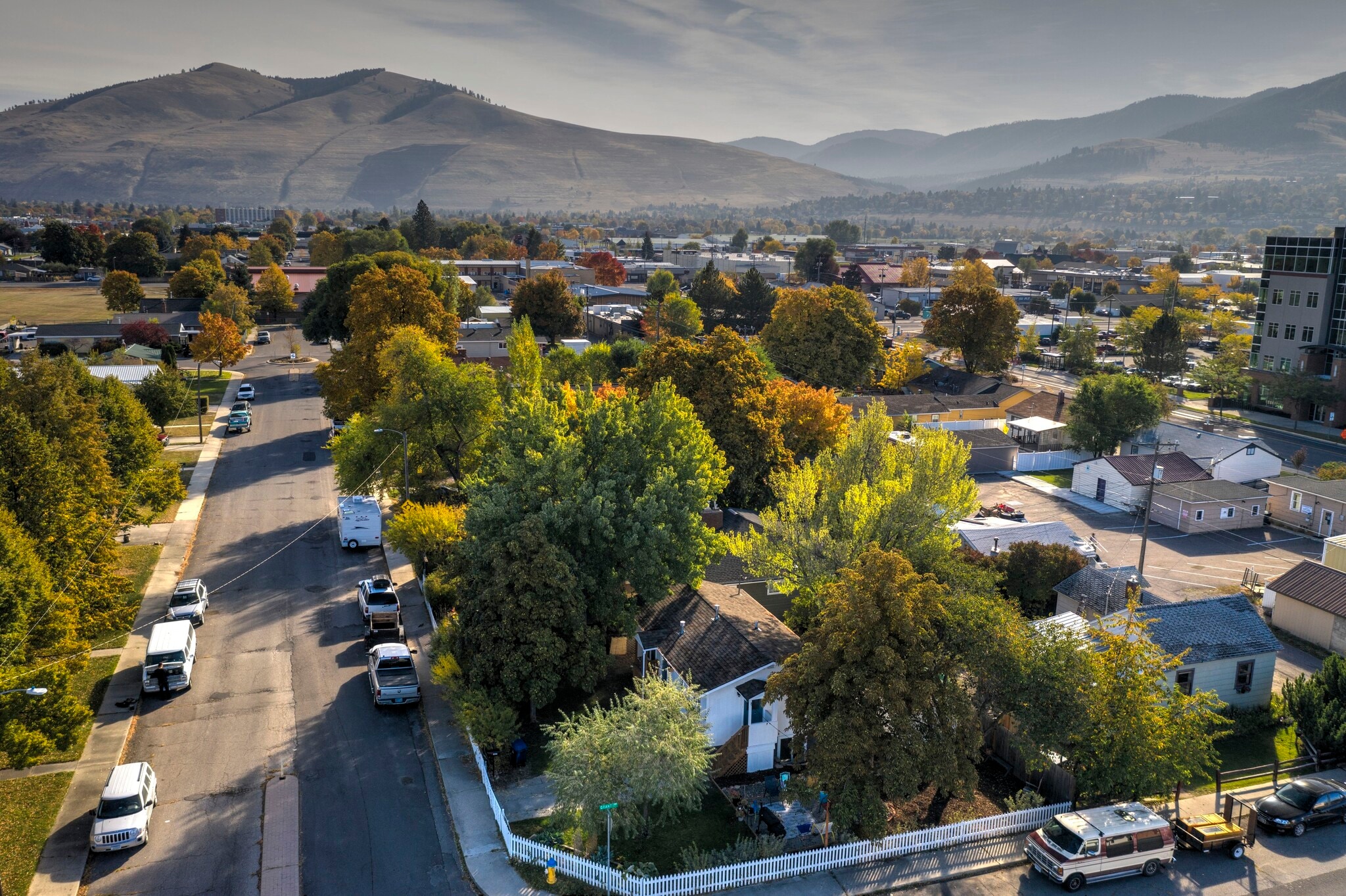 Building Photo - 1847 W Sussex Ave