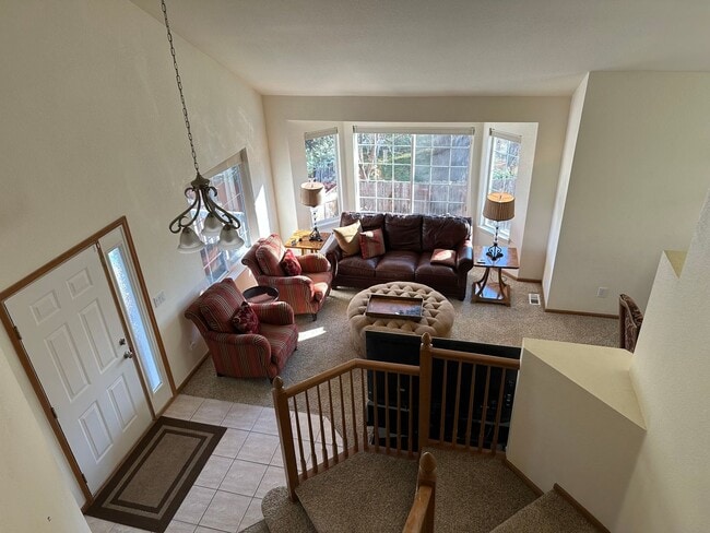 Building Photo - Beautiful 5B home in Erie Available January 2026 !