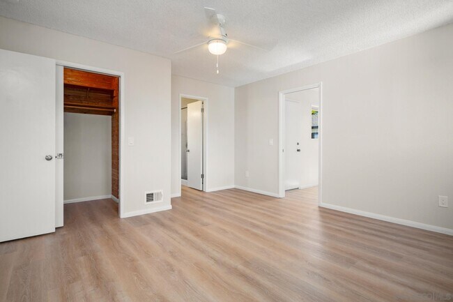 Building Photo - 324 D Ave