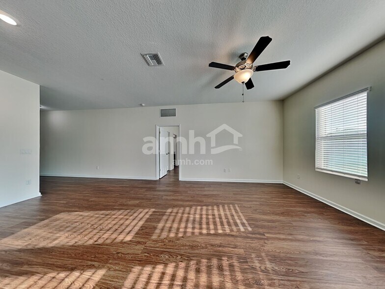 Building Photo - 11512 Pace Bend Ct