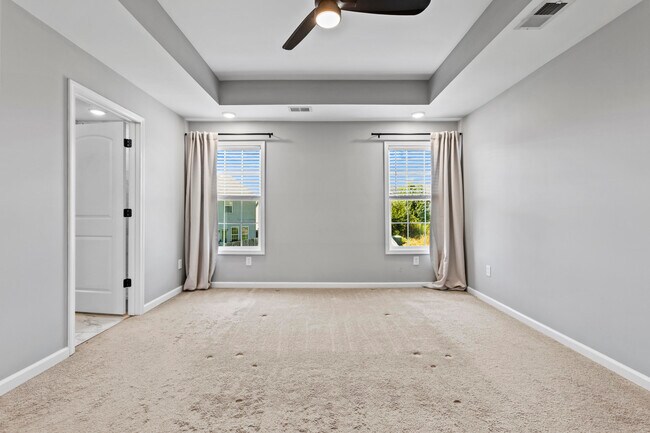 Building Photo - 2681 Rockaway Pl