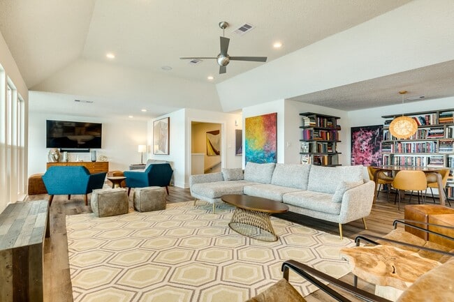 Building Photo - 1508 103rd St