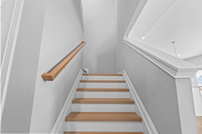 Building Photo - 108 Lambert Fld