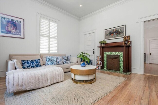 Building Photo - 242 Haralson Ave NE