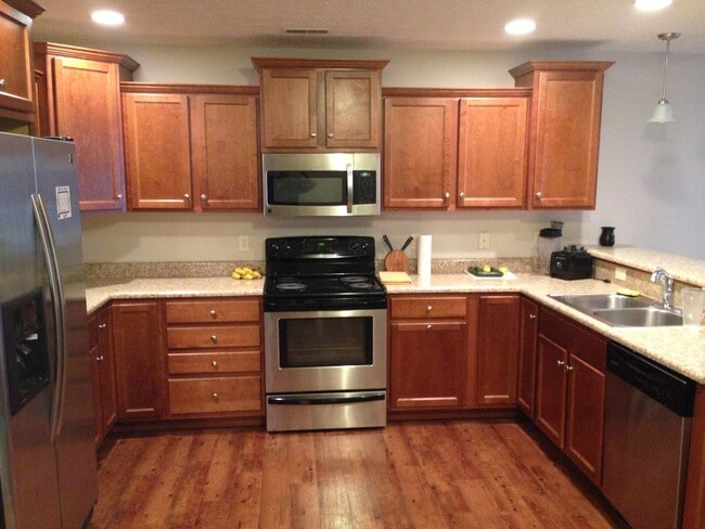 Building Photo - 314 Lauren Cir Dr